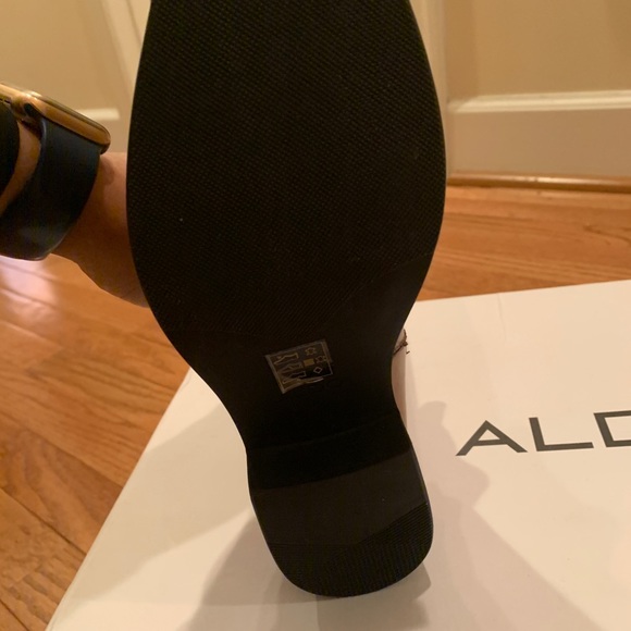 Pair of Aldo Cognac riding boots 7.5 - Picture 4 of 6